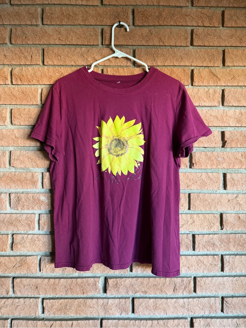 SHEIN Maroon Short Sleeve Tee